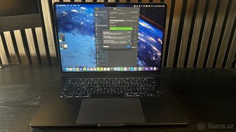 MacBook Air 15" M3 – 16GB RAM / 512GB SSD – temně inkoustov - 2