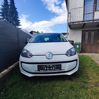 Volkswagen up 1.0 mpi benzín rok 2013 - 2