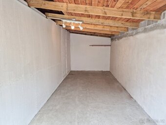 Pronájem skladového prostoru / garáže o výměře 20 m² - 2