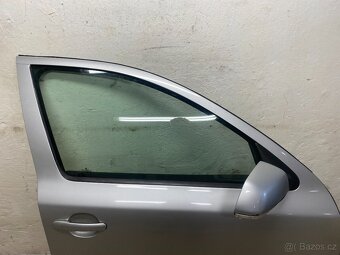 ŠKODA OCTAVIA 2 2004-2013- PRAVÉ PŘEDNÍ DVEŘE KOMPLETNÍ 9102 - 2