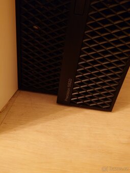 Dell precision Tower 5820 Intel Xeon + nVidia P1000 - 2