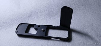 JJC grip HG-X100V pro Fujifilm X100V X100VI X100F - 2