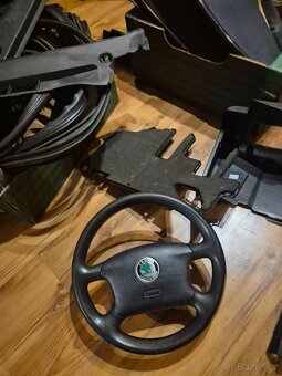 Různé díly Škoda Octavia 1 - Vše na foto, cena dohodou - 2