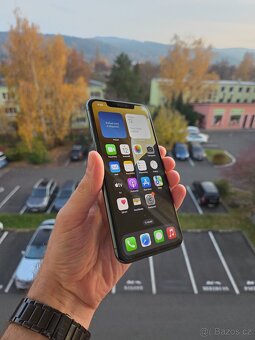 Apple iPhone 11 Pro Max 256GB Midnight green - baterie 100% - 2