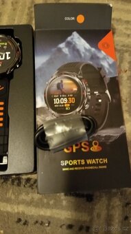 Nové Smart Watch GPS 3 ATM plus náhradní řemínek - 2
