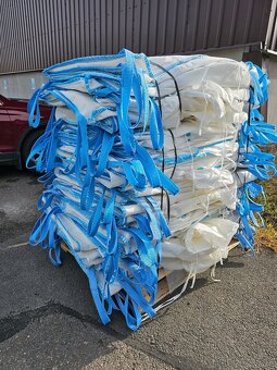 BIG BAG VAKY – JAKO NOVÉ – 40 Kč/ks - 2