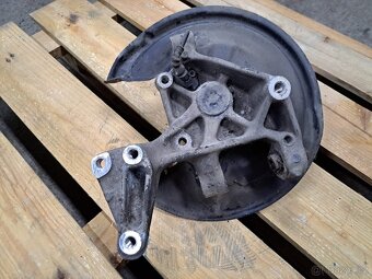 Těhlice VW, AUDI, SEAT, ŠKODA pravá zadní 4x2 originál - 2