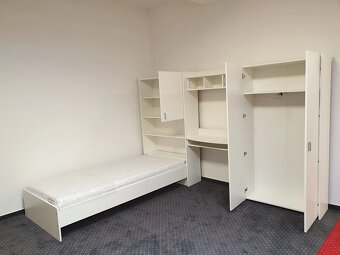 Dětský pokoj, postel, skříň, stůl - 2