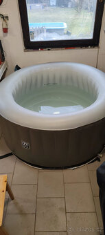 Vířivka,nafukovaci vířivka,spa - 2