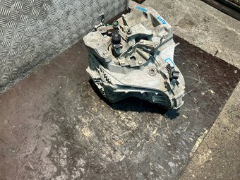 Alfa Romeo Giulietta převodovka C63563505 - 2