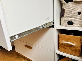 Šuplíková komoda / přebalovací pult - 2