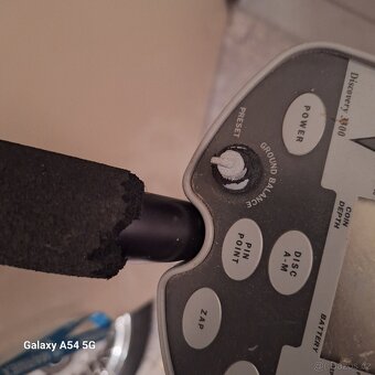 Detektor kovu Discovery 3300 - 2