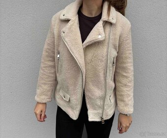 Béžový kožíšek - 2