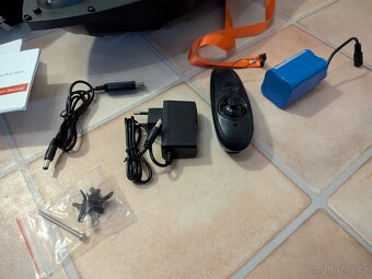 rybářská zakrmovací loďka nová - 2