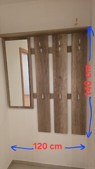 Věšák se zrcadlem - 2