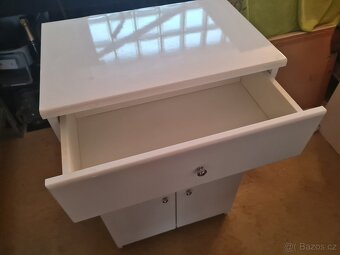 Skříňka - 2