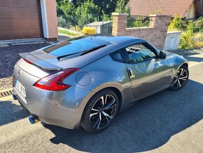 Nissan 370Z - 2