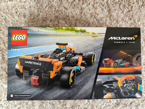LEGO Speed Champions 76911 - Závodní auto McLaren Formule 1 - 2