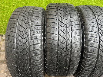 225 45 17 R17 zimní runflat pneumatiky Pirelli - 2