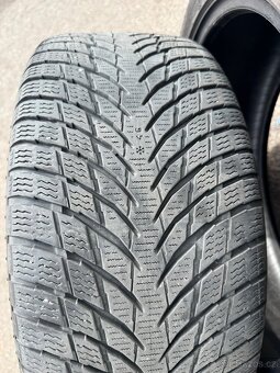 Zimni nokian 225/40 r17 - 2