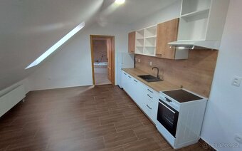 Pronájem 3+kk Mírové Náměstí, Netolice - 2