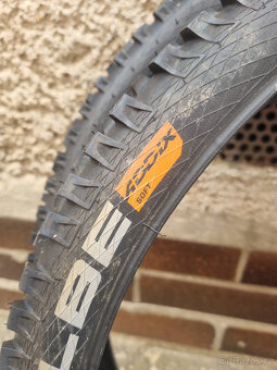 Pláště Schwalbe Magic Mary 27,5 - 2
