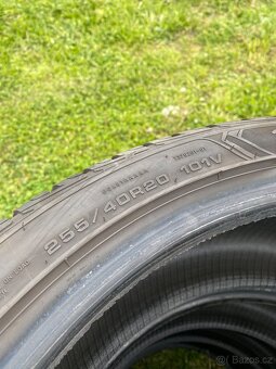 255/40 R20 GoodYear - 2