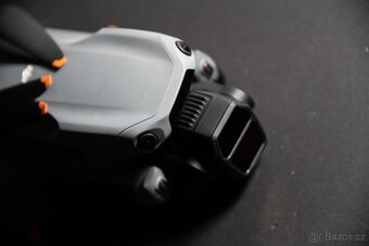 Dron DJI Air 3s - 2