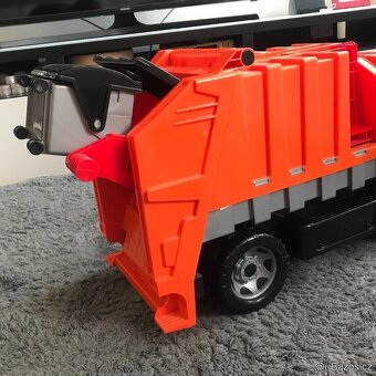 Popelářské auto - 2