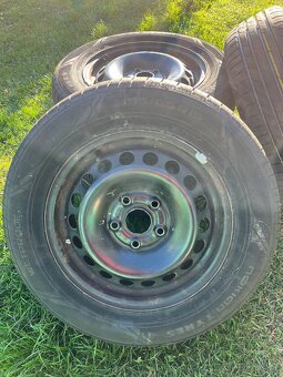 Letní - Nokian wetproof 195/65 R15 včetně disků - 2