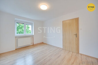 Prodej světlého bytu 3+kk (65 m²) s komorou a 2 skle, 131709 - 2