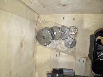 Soustruh na kov - 2
