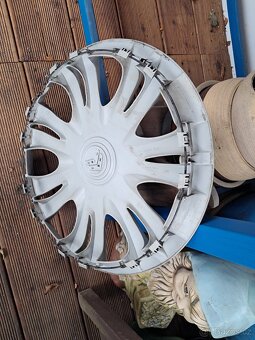 ORIG. POKLICE CITROEN 16", JEN 1 KS, ORIG. ČÍSLO 9657838180 - 2