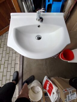 Umyvadlová skříňka dnes za 1000,- - 2