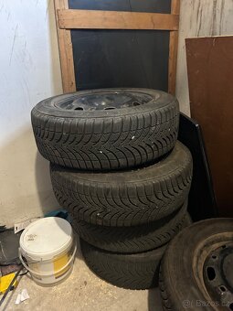 Zimní Pneumatiky 180/60 R14 - 2