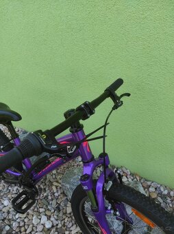 Značkové dětské kolo SPECIALIZED 20" (fialová) - 2