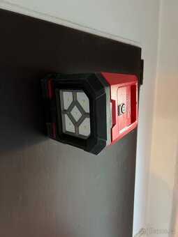 Milwaukee M18 Otočné Magnetické Světlo Na Prodej - 2