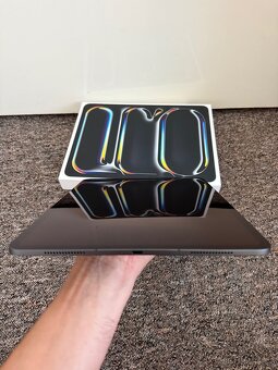 Apple iPad Pro 13 (2024) M4, 256GB Wi-Fi + Cellular.TOP STAV - 2