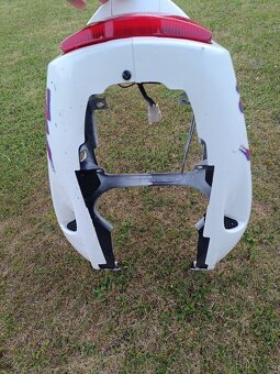 Podsedlove plasty Kawasaki ZX-9R - 2