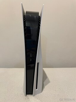 Prodám PlayStation 5 – nepoužívaná + ovladač a 4 hry - 2