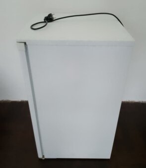 Prodám malou lednici - 2
