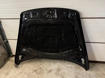 Přední kapota touareg 7L 2008 facelift - 2