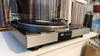 JVC JL-F50 Stereo Full Automatic Turntable (1977) - 2
