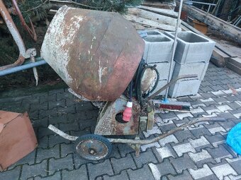 MÍCHAČKA  stavební - 2