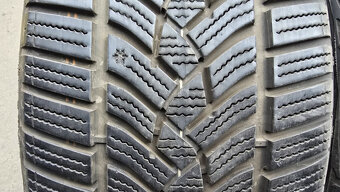 Zimní pneu 225/45/18 Good Year - 2