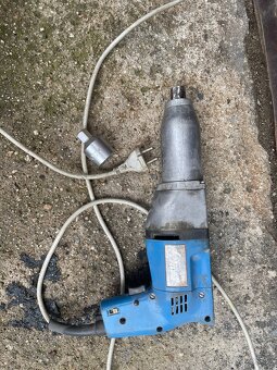 Rázový utahovák narex - 2