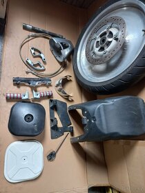 Harley davidson Vrod - Díly - 2