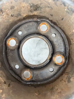 Bmw e30 plechové disky - 2