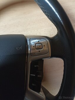 Volant Ford Mondeo. - 2