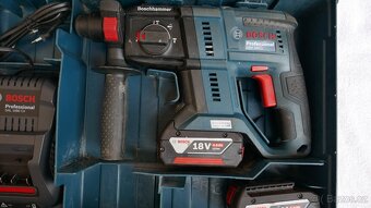 BOSCH GBH 180-LI aku kombi kladivo//2X AKU - 2